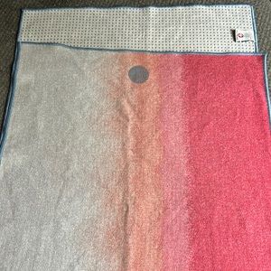 EUC yogi toes/manduka mat